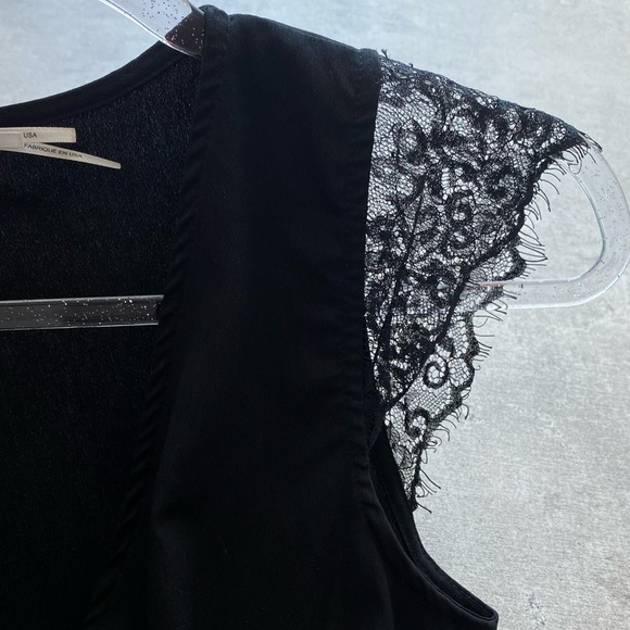 Women’s Flirty Chic Black Lace Romper Size Small - Picture 6 of 8